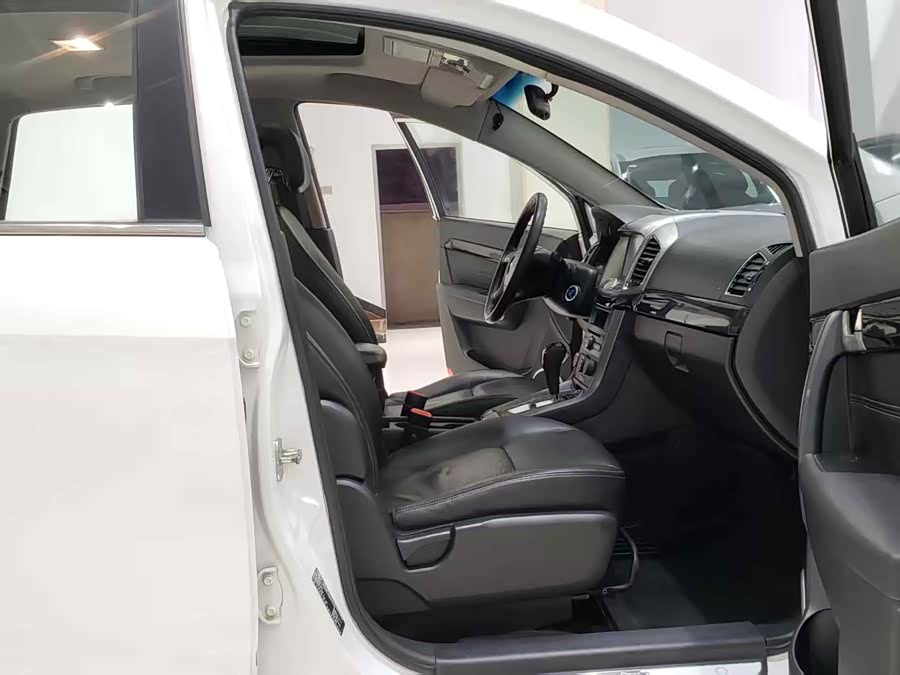 Chevrolet Captiva 2013 imagen de coche #8