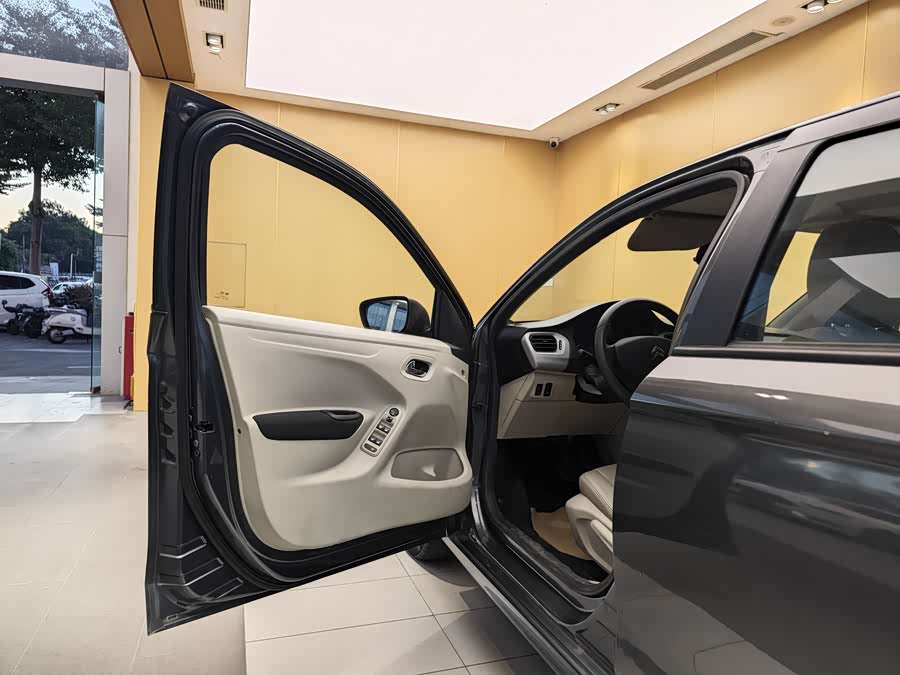 Citroen 2014 car image #8