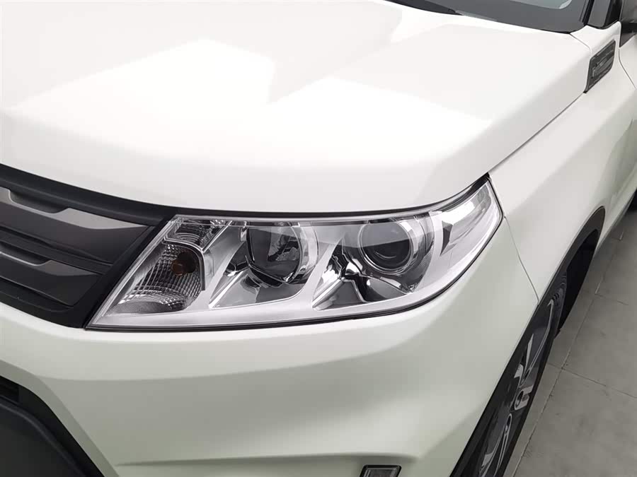 Suzuki Vitara 2017 immagine di auto #8