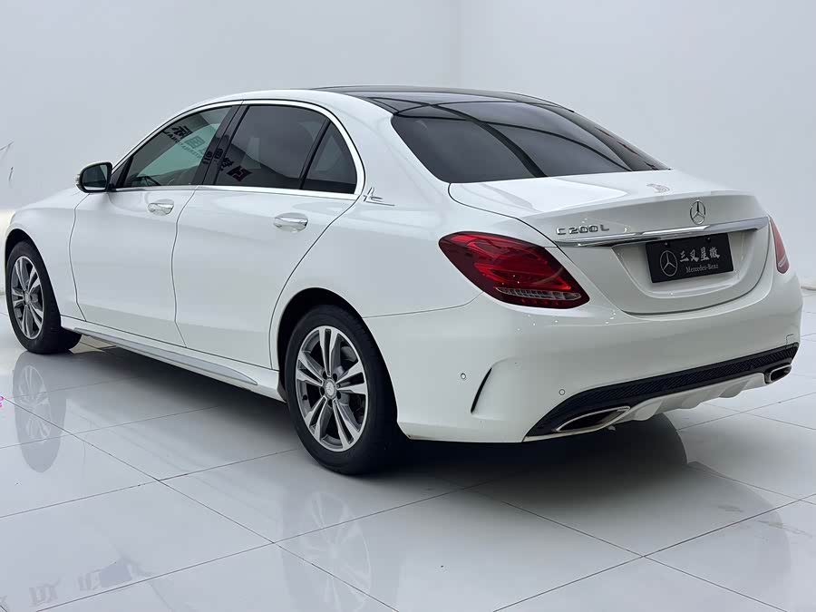 Mercedes-Benz C Class 2016 car image #8