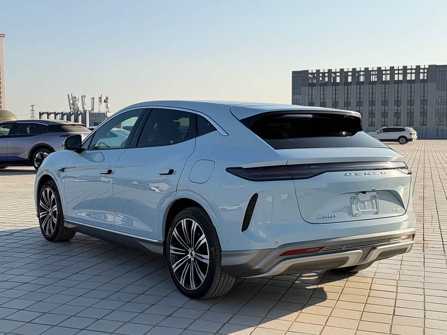 Denza N7 2023 car image #8