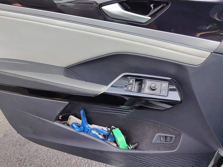 Volkswagen ID.6 Crozz 2021 car image #8