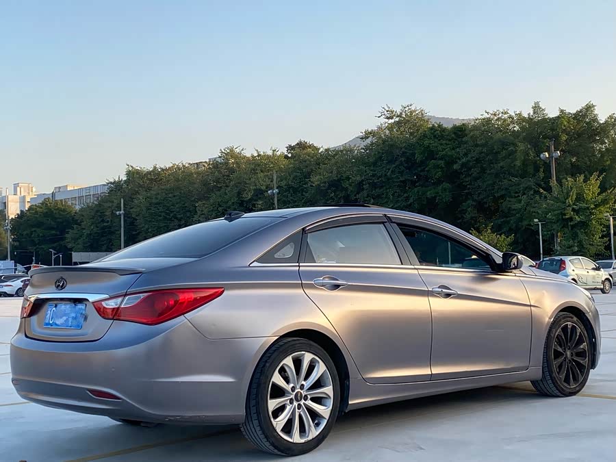 Hyundai Sonata 2011 image de voiture #8