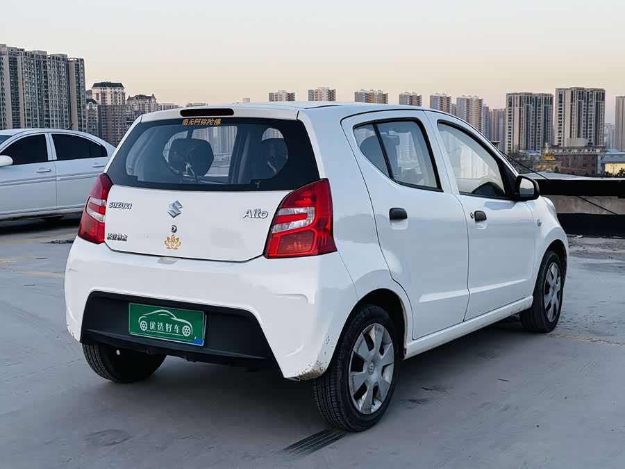 Suzuki 2015 car image #8