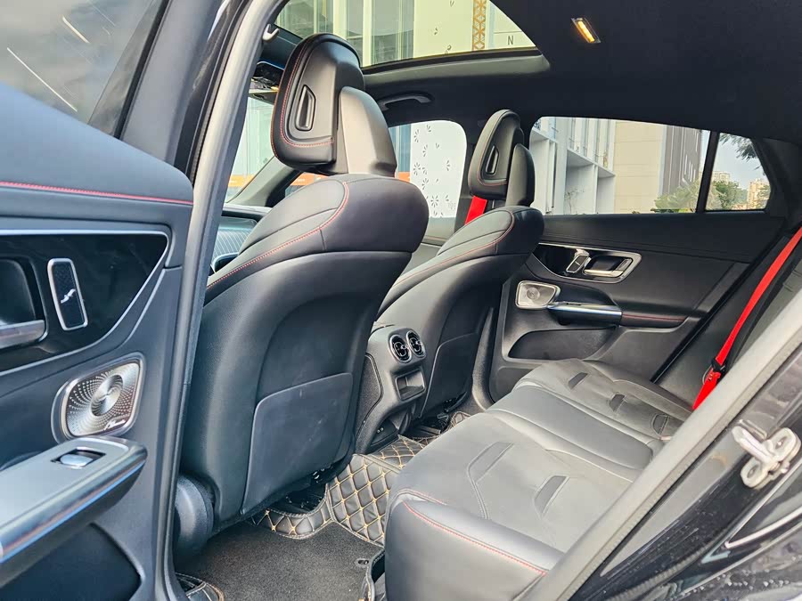 Mercedes-Benz GLC Coupe AMG 2024 صورة سيارة #8