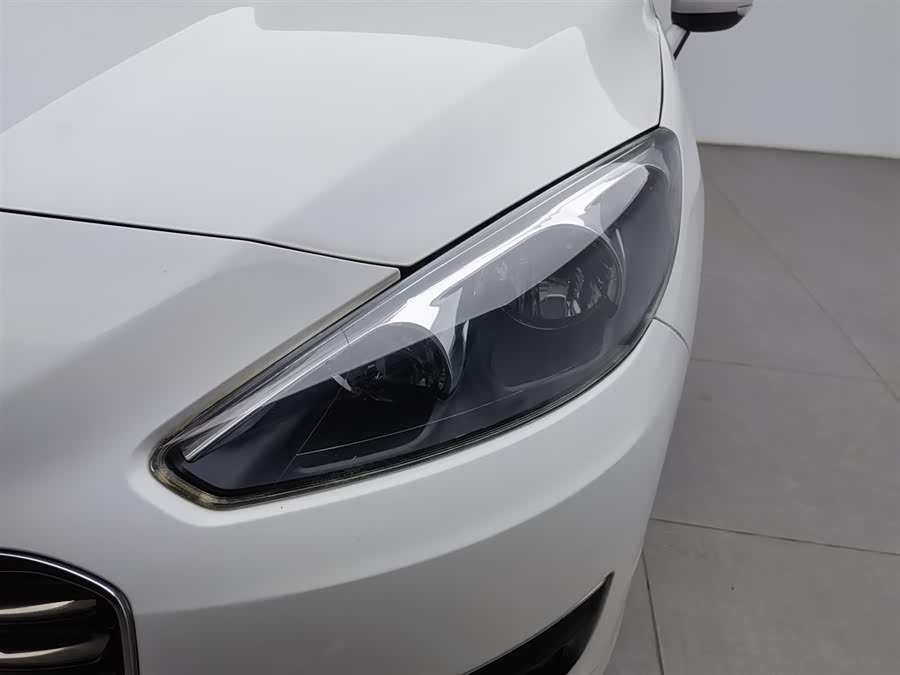 Peugeot 308 2013 car image #8