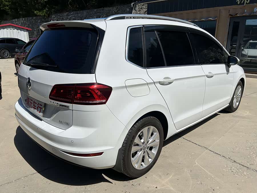 Volkswagen Golf Sportsvan 2018 car image #8