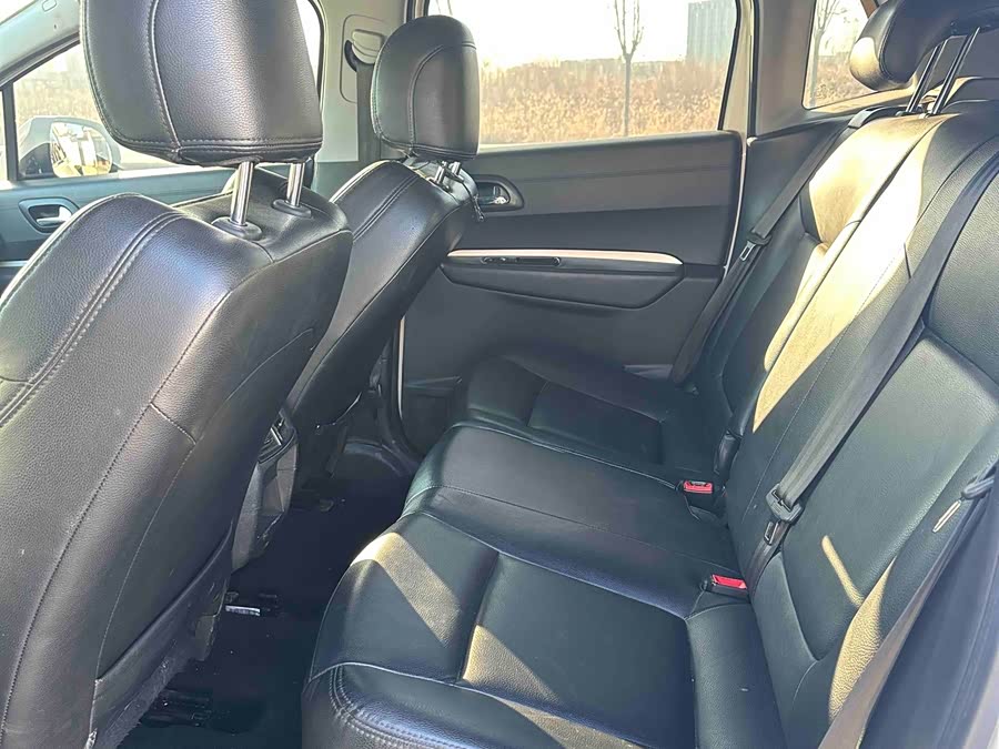 Peugeot 3008 2017 car image #8
