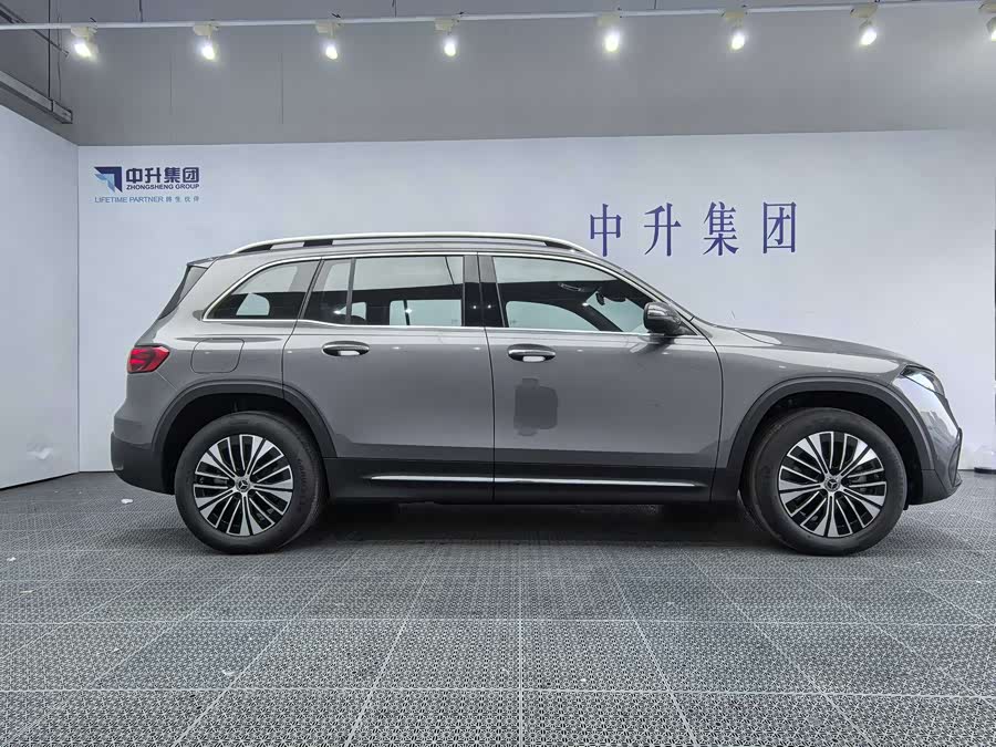 Mercedes-Benz EQB Class 2025 car image #8