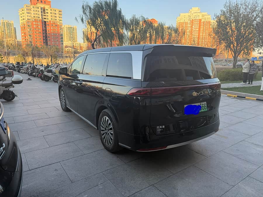 BYD Xia 2025 #8 BYD Xia 2025 car image #8