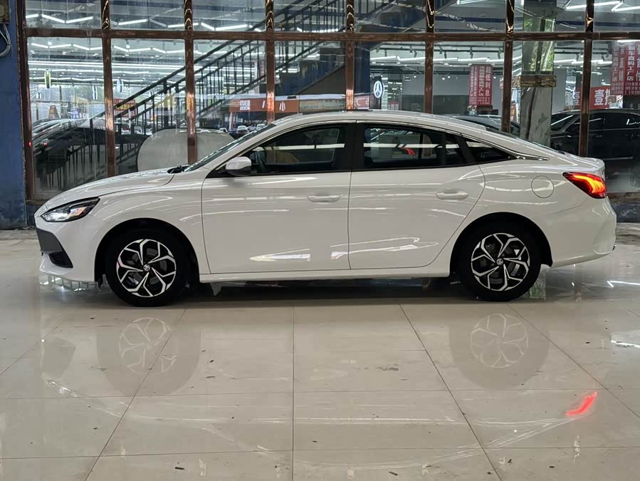 MG 5 2024 #8 MG 5 2024 immagine di auto #8