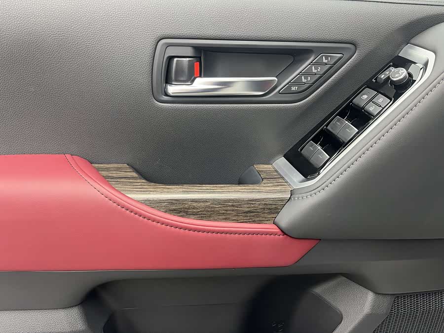 丰田 2025 汽车图片 #8