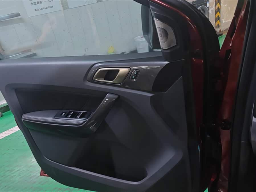 Ford Everest 2016 car image #8