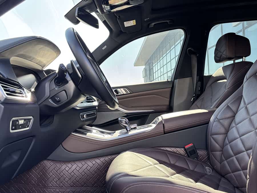 BMW X5 2023 car image #8