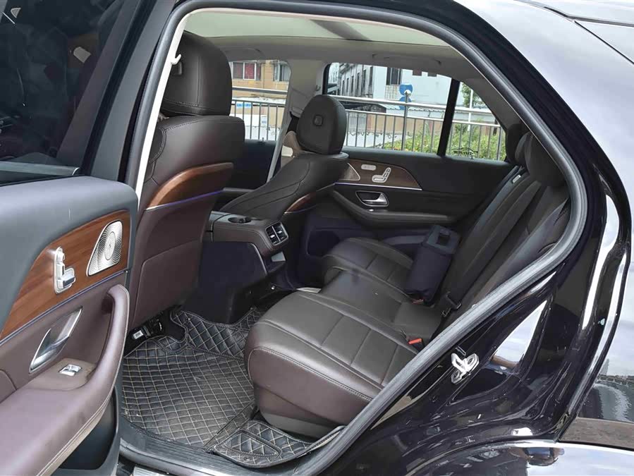 Mercedes-Benz GLE Class New Energy 2022 car image #8