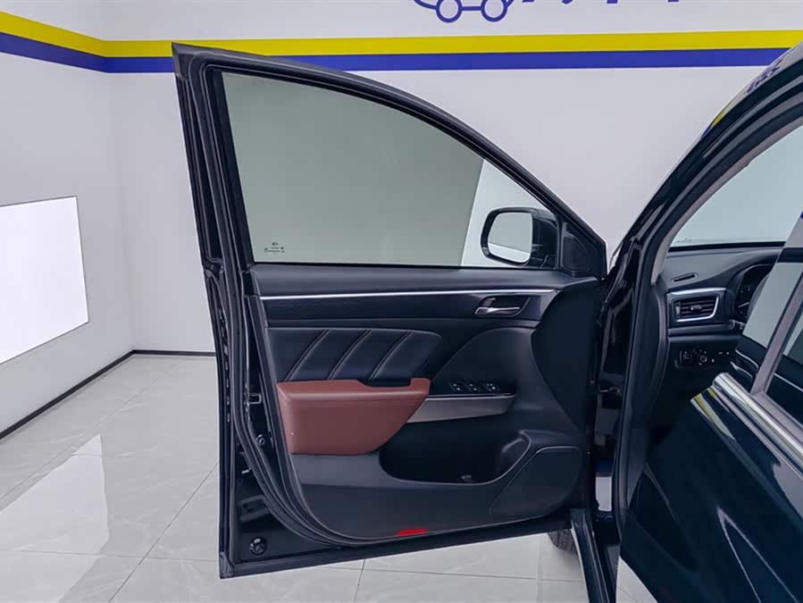 GAC Trumpchi GS7 2018 car image #8