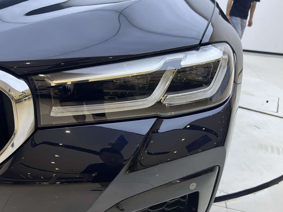 BMW 5 Series 2021 car image #8
