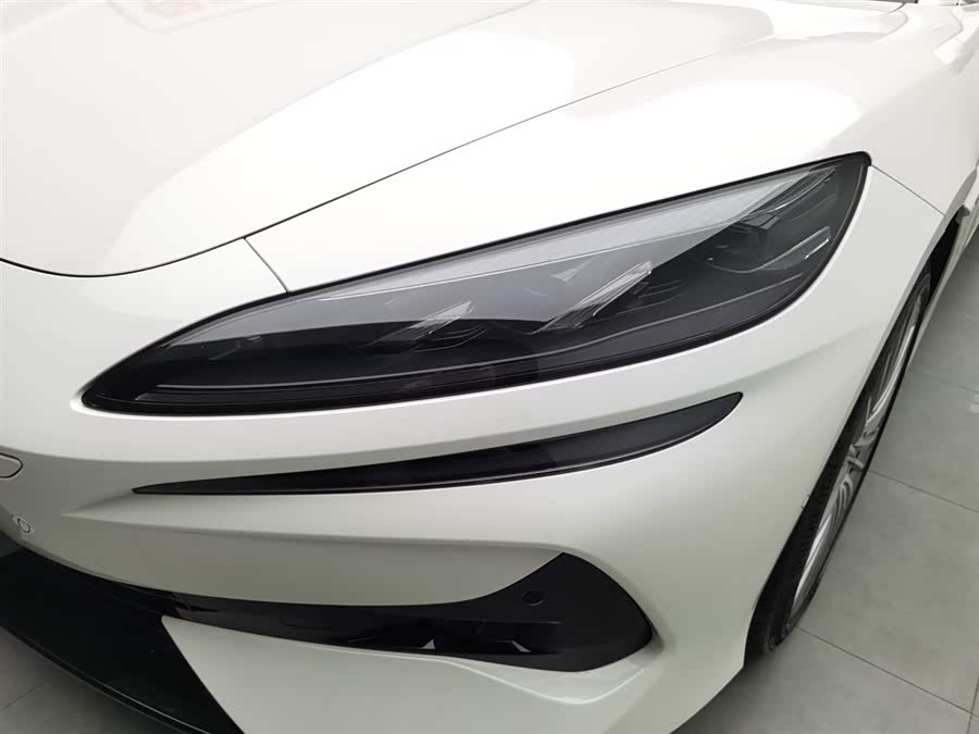 Denza Z9 2024 صورة سيارة #8