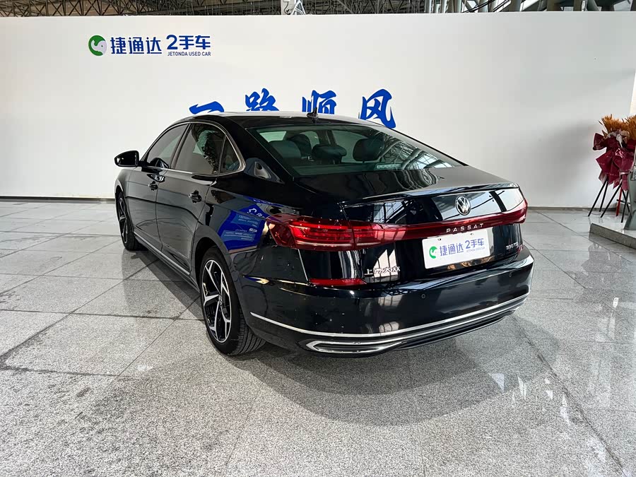 Volkswagen Passat 2023 car image #8