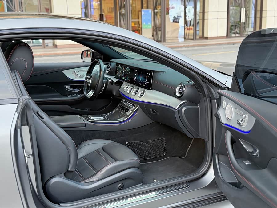 Mercedes-Benz E AMG 2022 immagine di auto #8