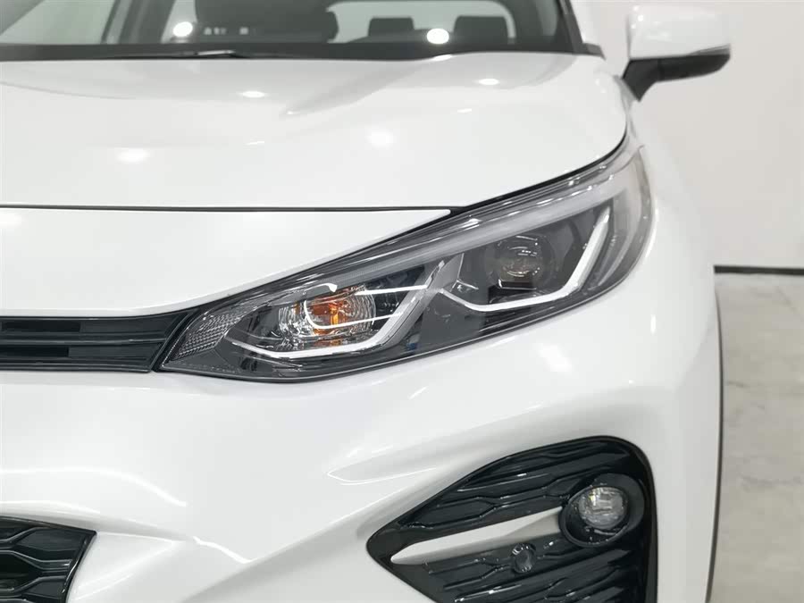 Kia Wildlander 2024 car image #8