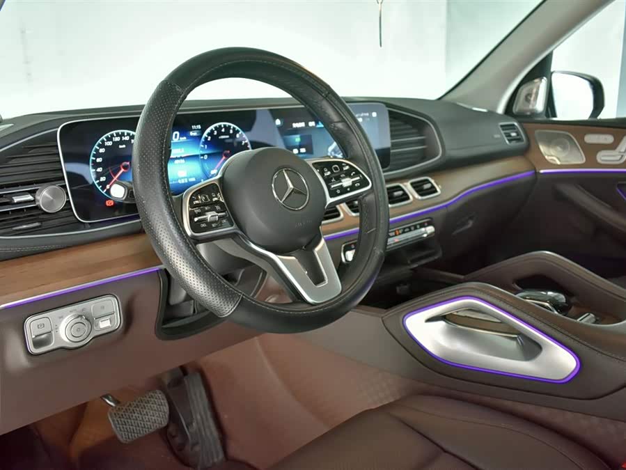 Mercedes-Benz GLE Class New Energy 2022 car image #8