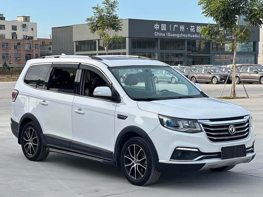 Forthing SX6 2018 #8 Forthing SX6 2018 imagen de coche #8