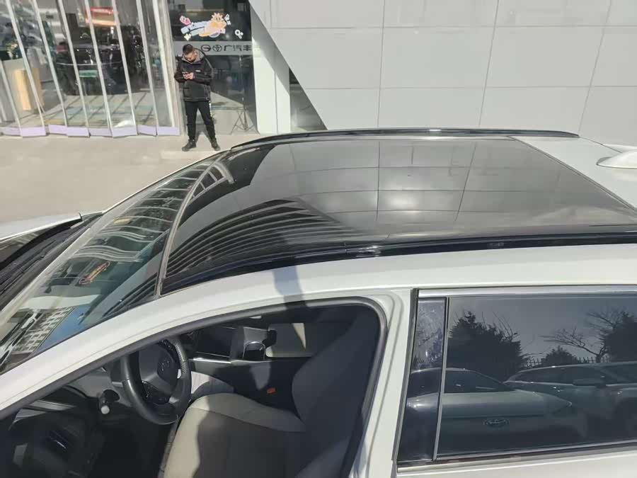 Toyota bZ4X 2022 immagine di auto #8