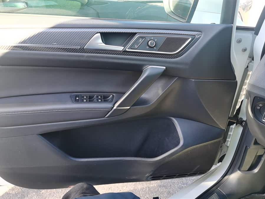 大众 高尔夫·嘉旅 2016 汽车图片 #8