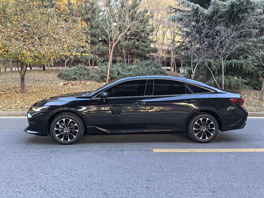 Toyota Avalon 2022 car image #8