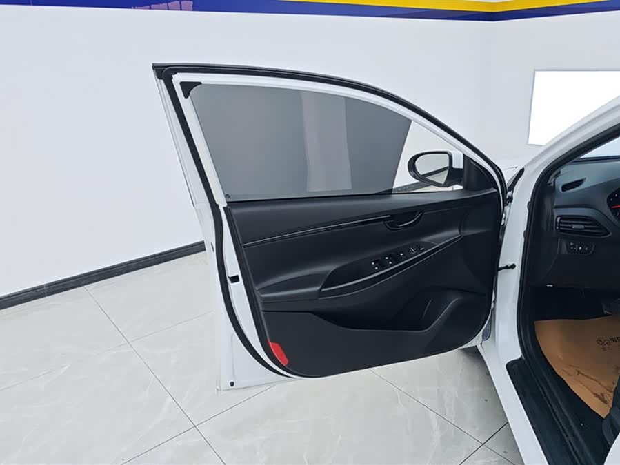 Hyundai 2019 car image #8