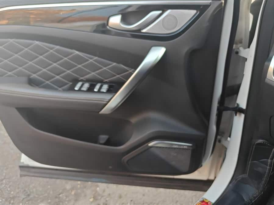 Jetour X95 2020 car image #8