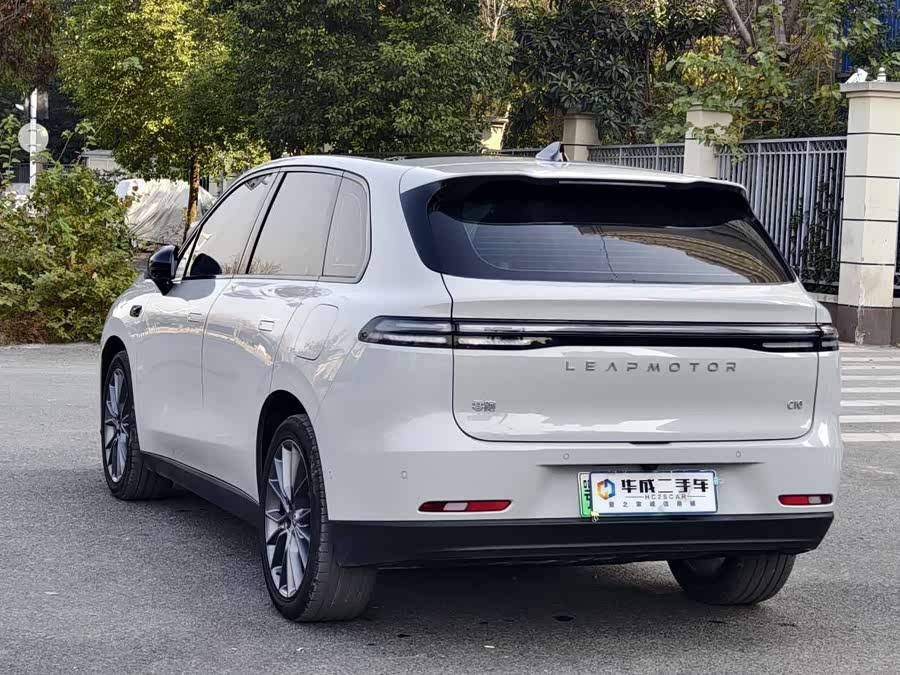 零跑汽车 零跑C10 2024 汽车图片 #8