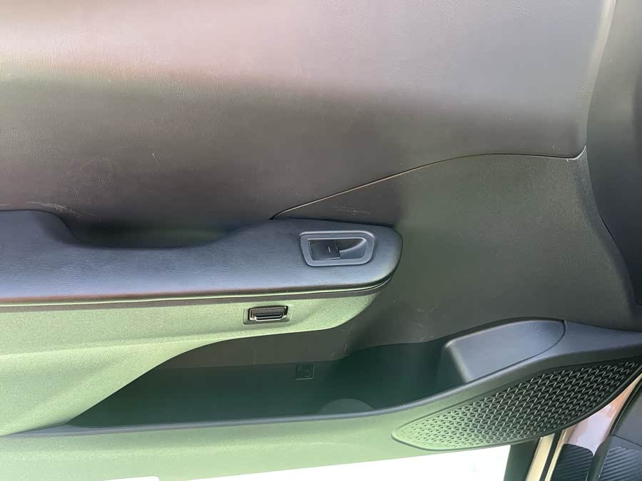 Toyota bZ3 2023 immagine di auto #8