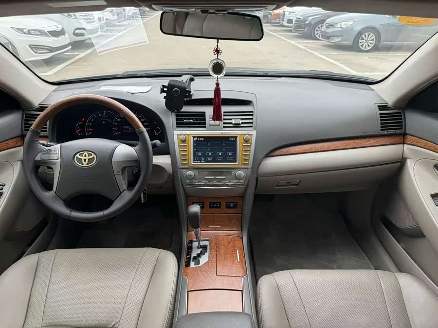 Toyota C3R 2010 car image #8