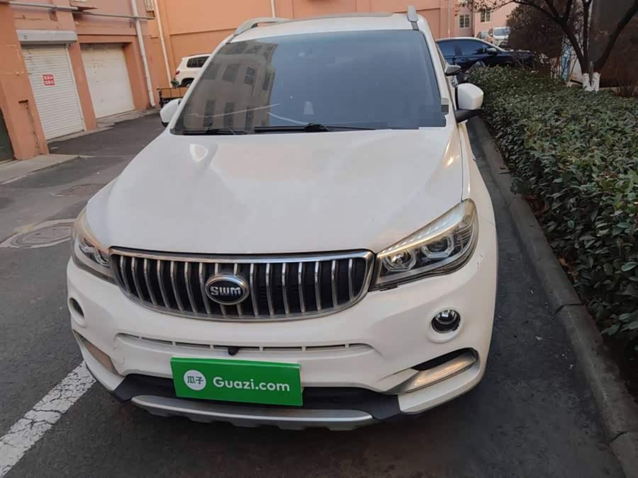 SWM X7 2018 #8 SWM X7 2018 car image #8