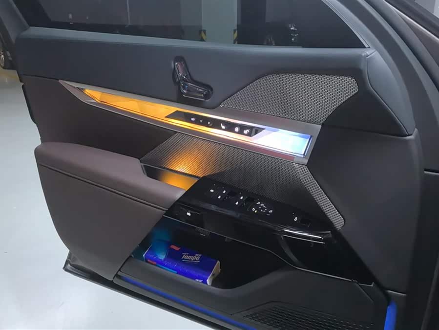 宝马 宝马i7 2025 汽车图片 #8