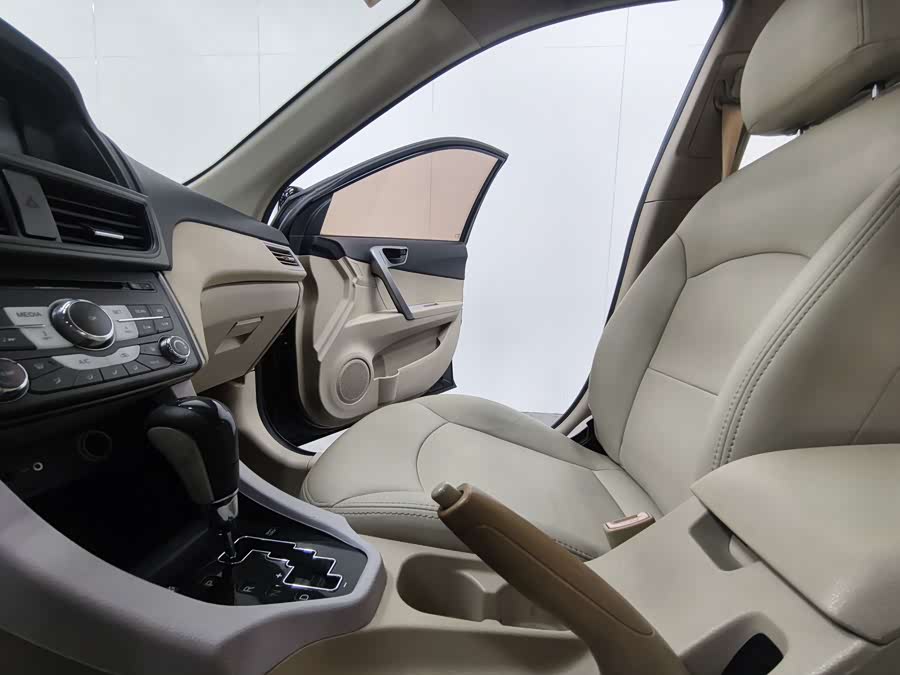 Soueast V5 Lingzhi 2012 immagine di auto #8