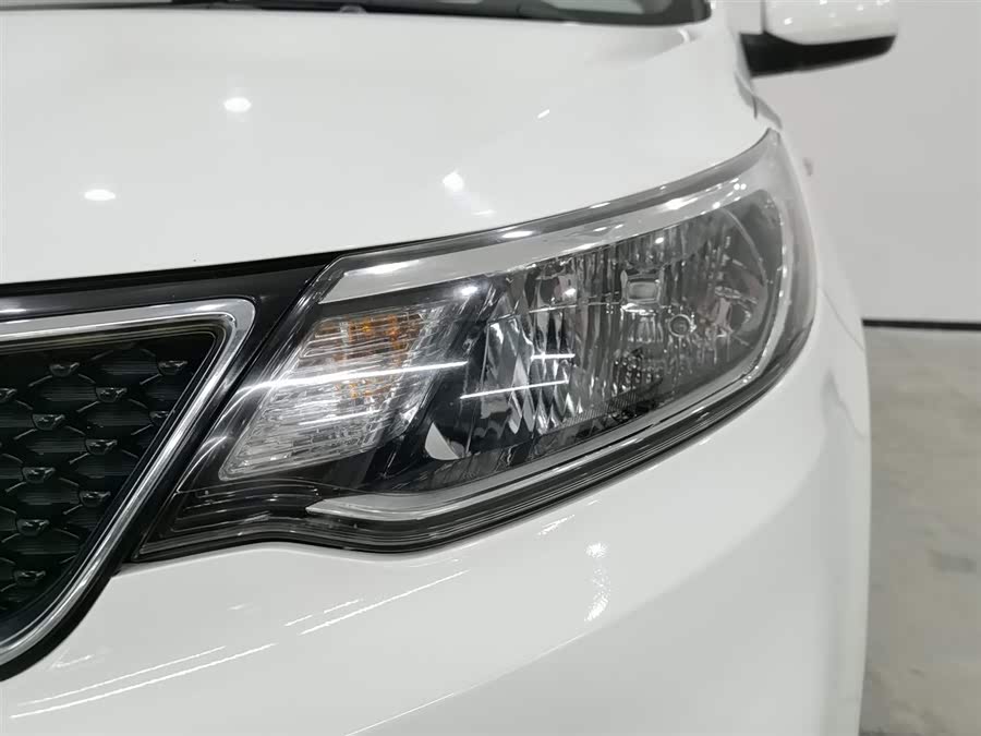 起亚 起亚K2 2015 汽车图片 #8