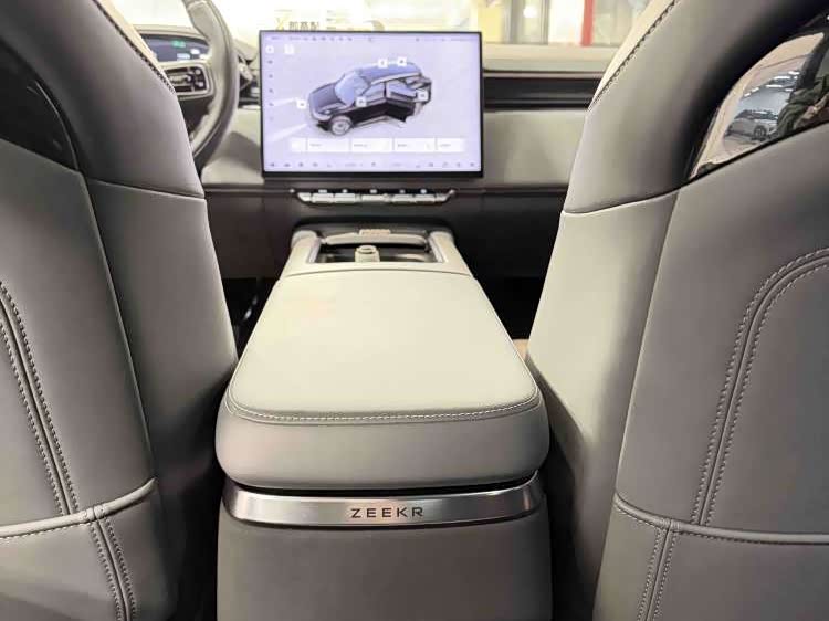 Zeekr 7X 2024 #8 Zeekr 7X 2024 car image #8