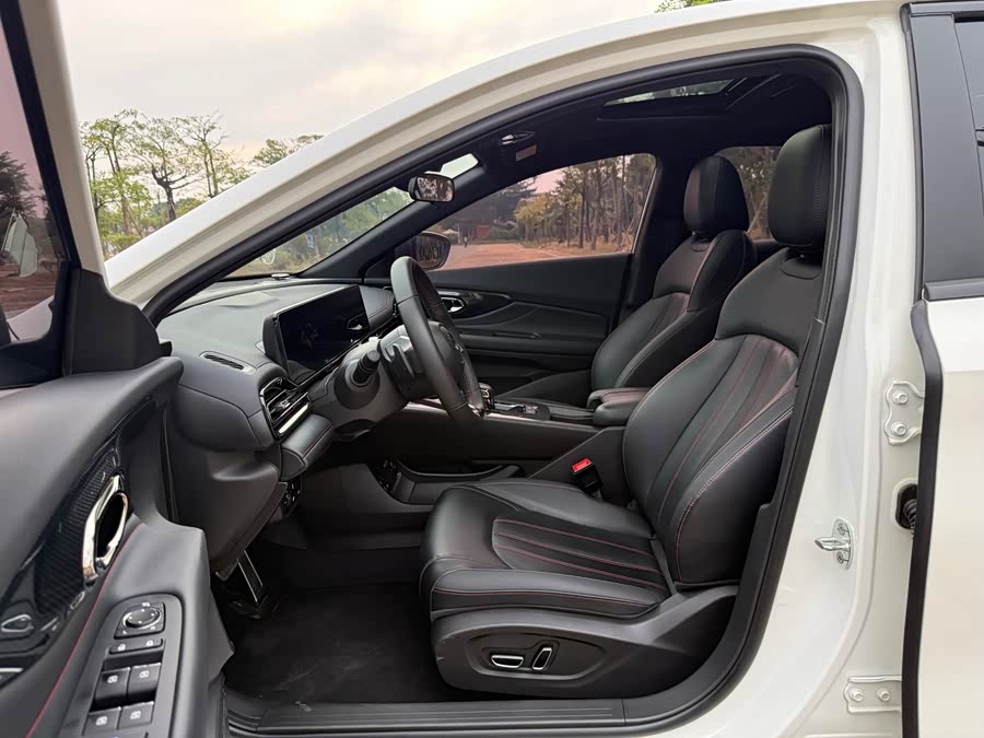 GAC Trumpchi Empow 2023 car image #8