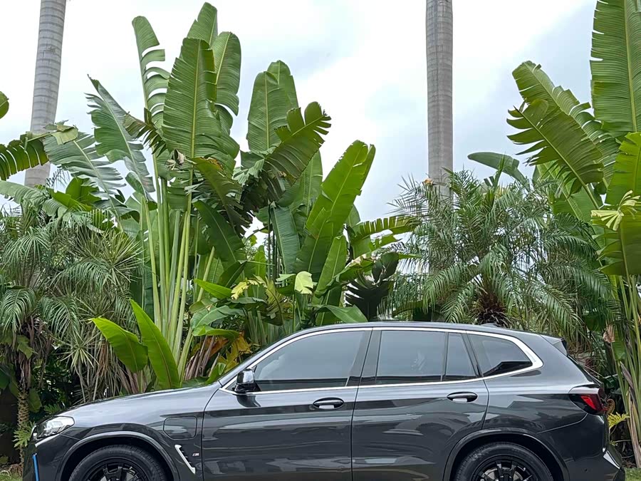 BMW iX3 2021 #8 BMW iX3 2021 immagine di auto #8