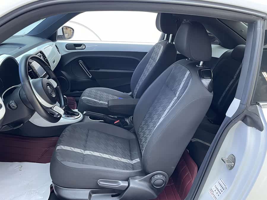 Volkswagen Beetle 2017 immagine di auto #8