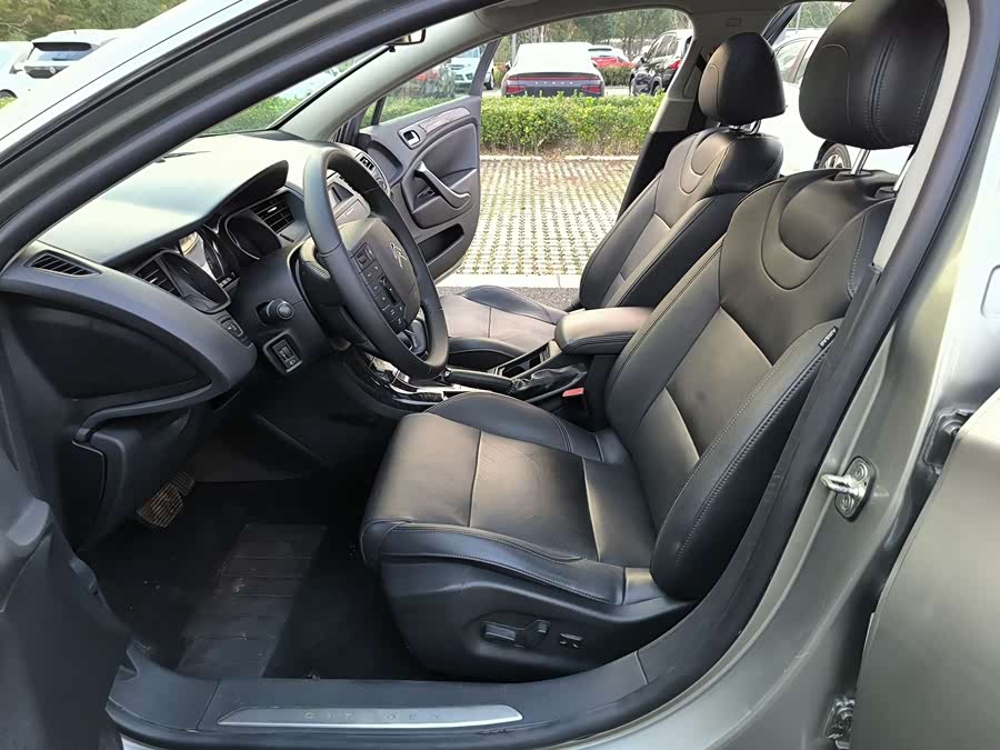 雪铁龙 雪铁龙C5 2013 汽车图片 #8