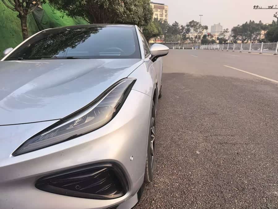 哪吒汽车 哪吒GT 2024 汽车图片 #8