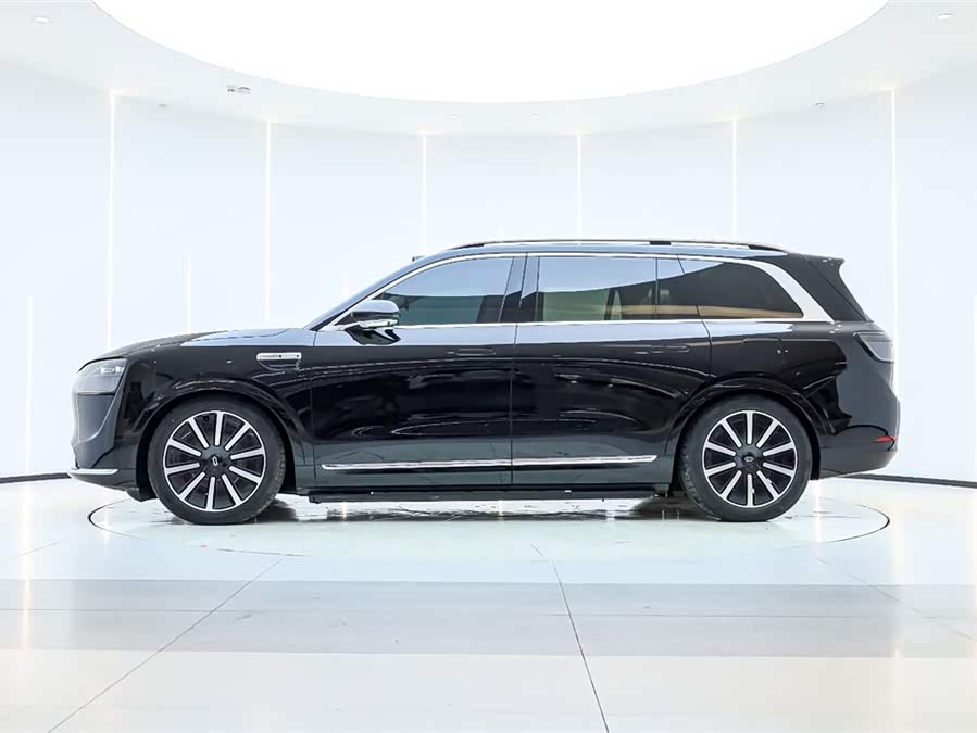 2024 car image #8