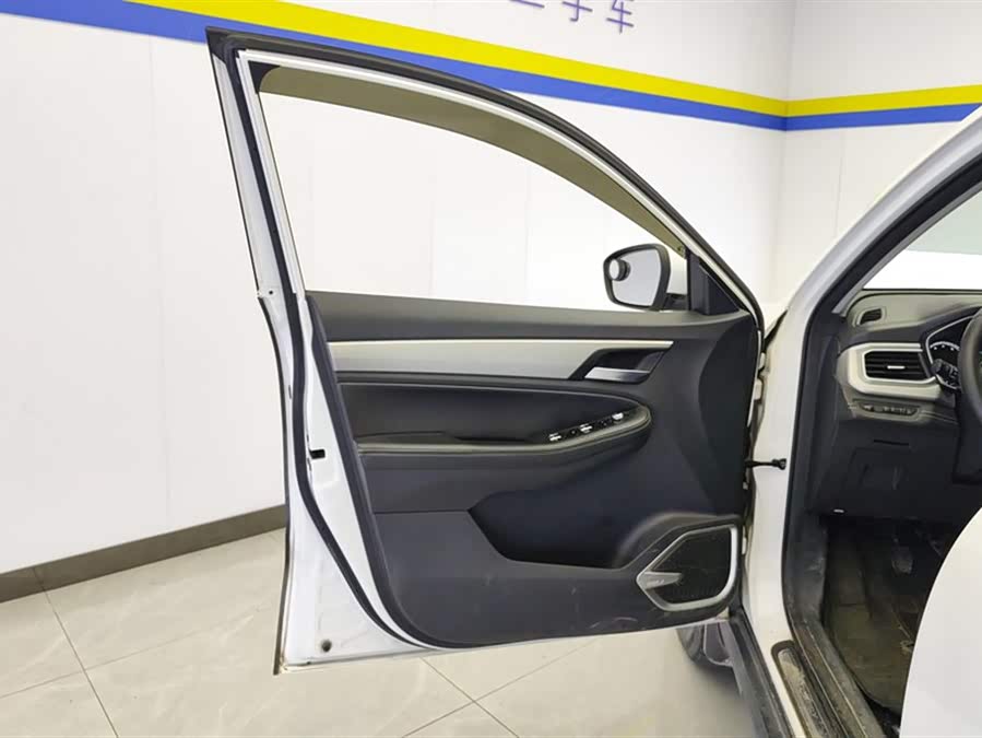 GEELY Vision X6 2019 car image #8