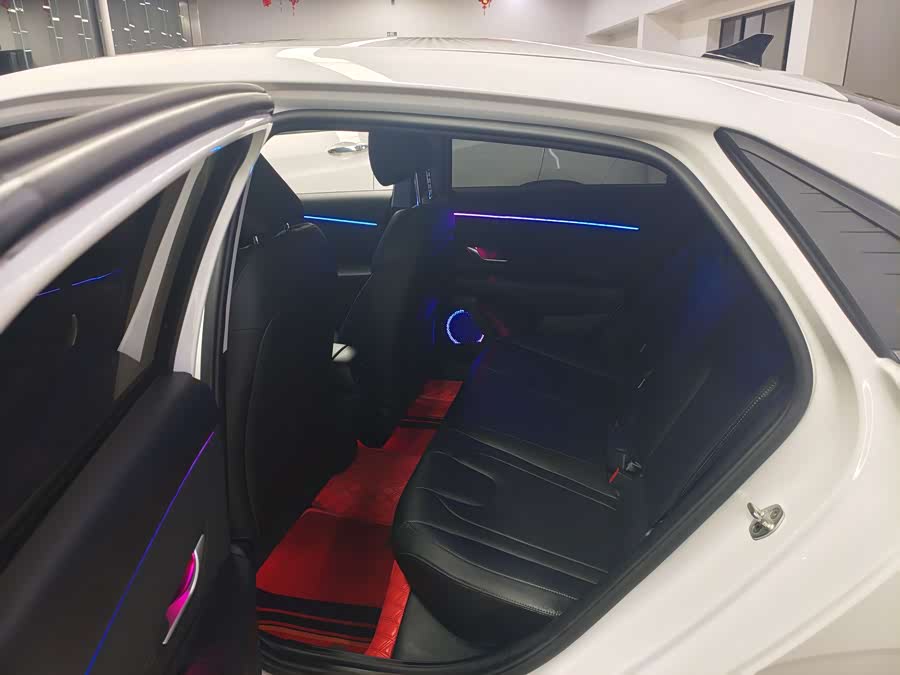 Hyundai Elantra 2022 immagine di auto #8