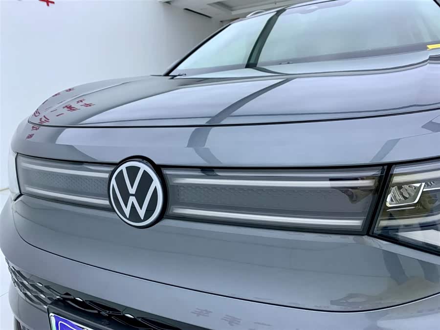 Volkswagen ID.6 X 2022 car image #8