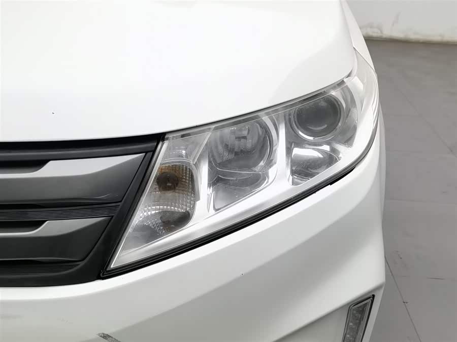 Suzuki Vitara 2016 #8 Suzuki Vitara 2016 car image #8
